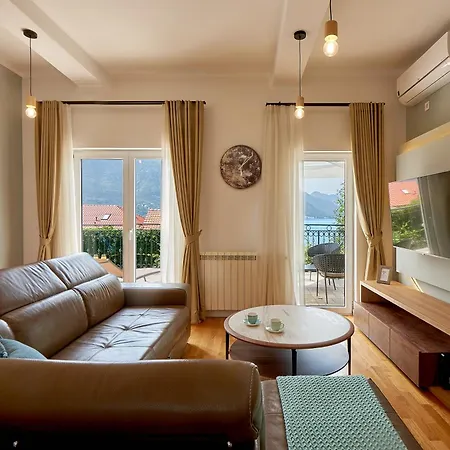 2Montenegro Mimoza Apartments Dobrota Exterior photo